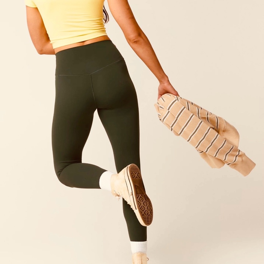 NWT Offline by Aerie Real Me 7/8 Olive Green High-Rise‎ Leggings Size Large